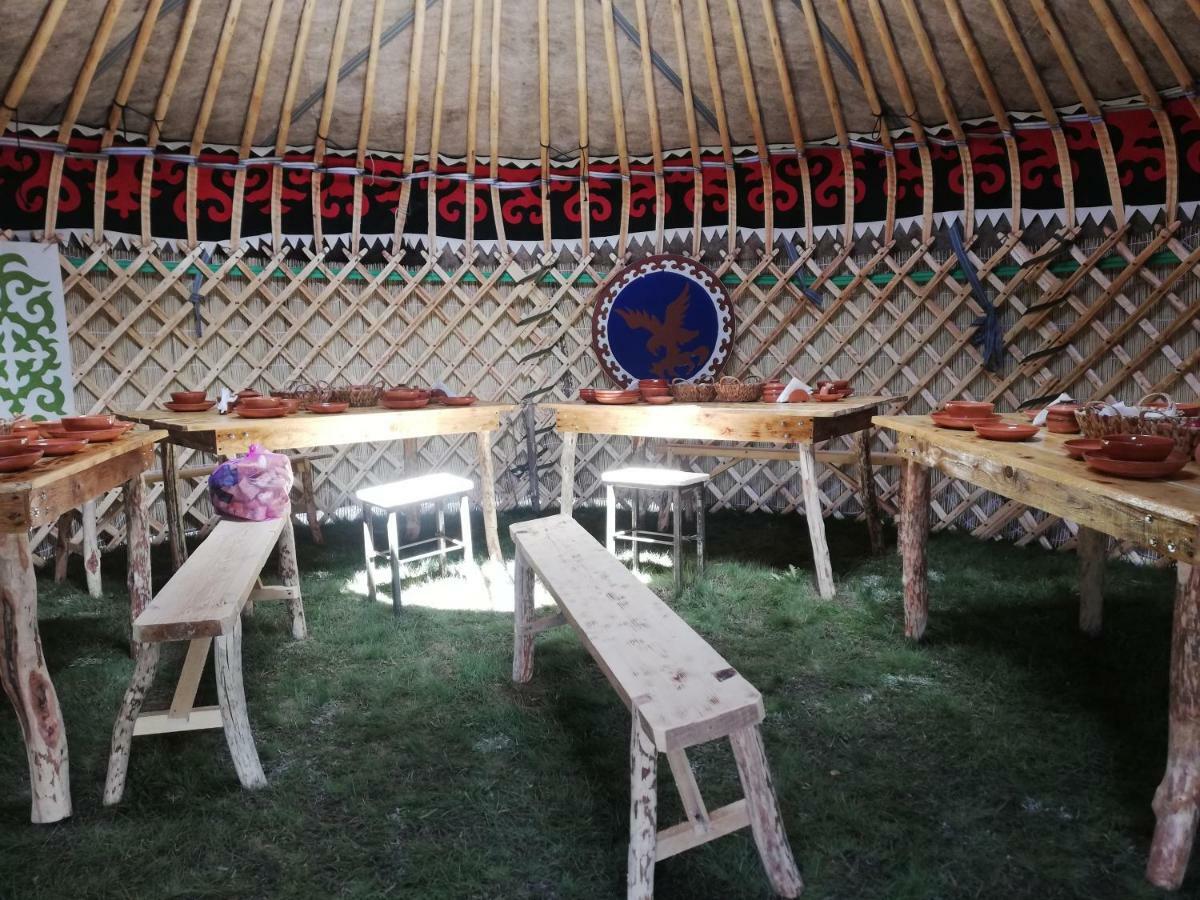 Yurt Camp Muras In Song Kol Lake Ξενοδοχείο Kochkor Εξωτερικό φωτογραφία