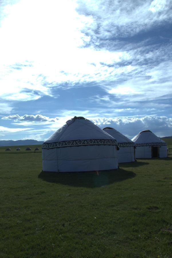 Yurt Camp Muras In Song Kol Lake Ξενοδοχείο Kochkor Εξωτερικό φωτογραφία